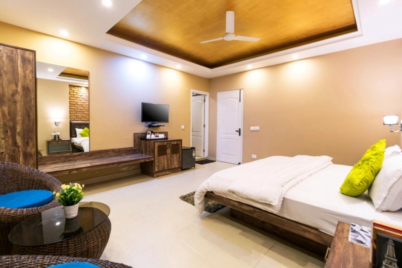 Nirvana Lodge And Lounge Mussoorie Eksteriør billede