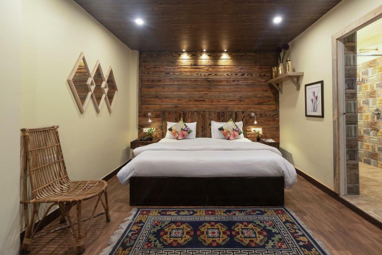 Nirvana Lodge And Lounge Mussoorie Eksteriør billede